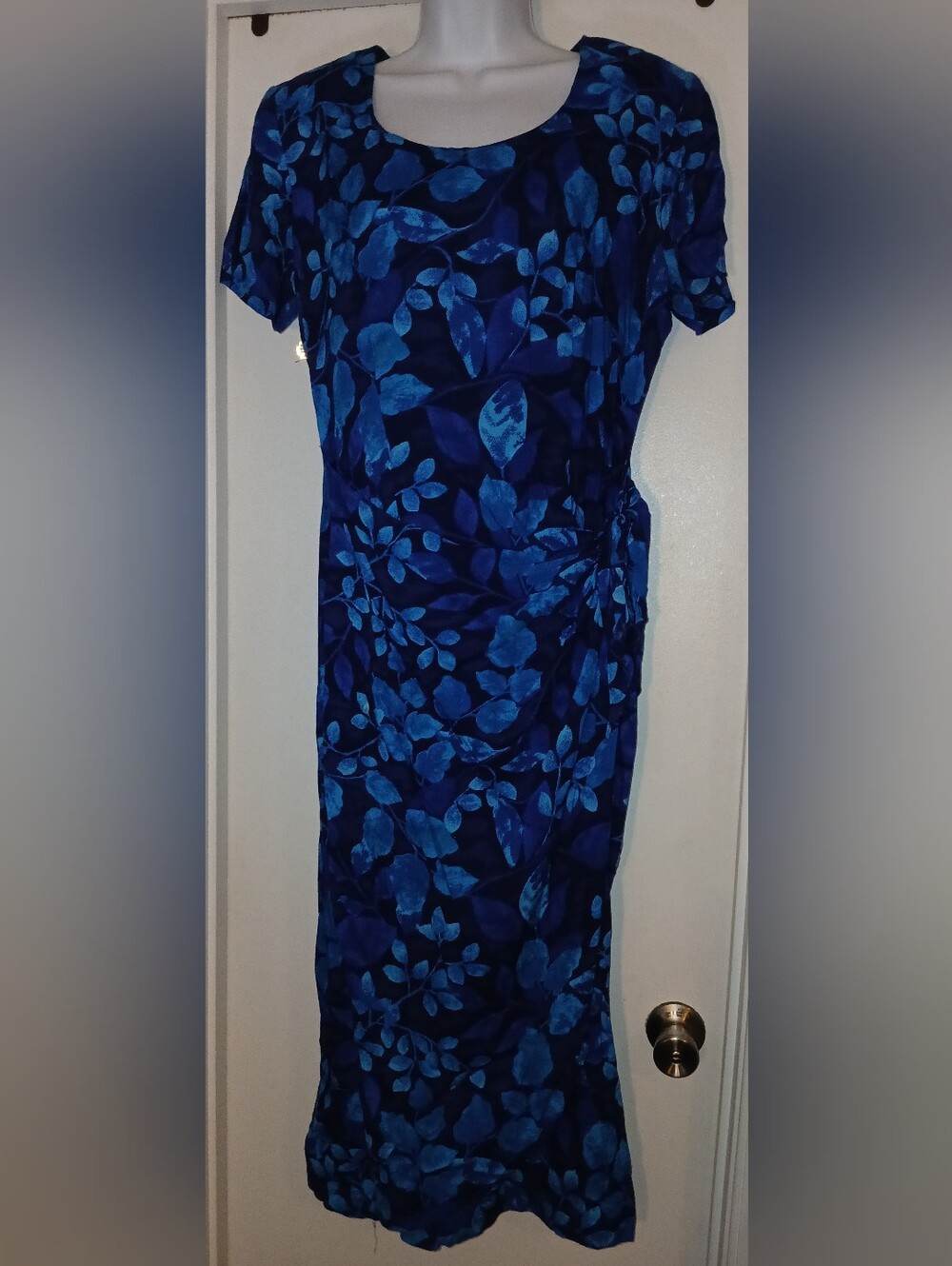 Pre-loved Blue Floral Midi Dress.